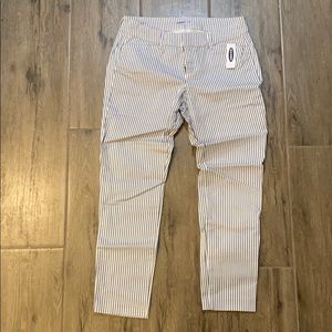 Old Navy Pixie Pant